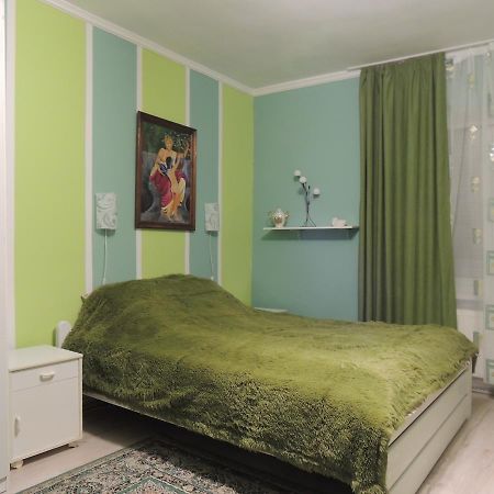 Apartment On Stefanyka 42/5 ベレホヴェ エクステリア 写真