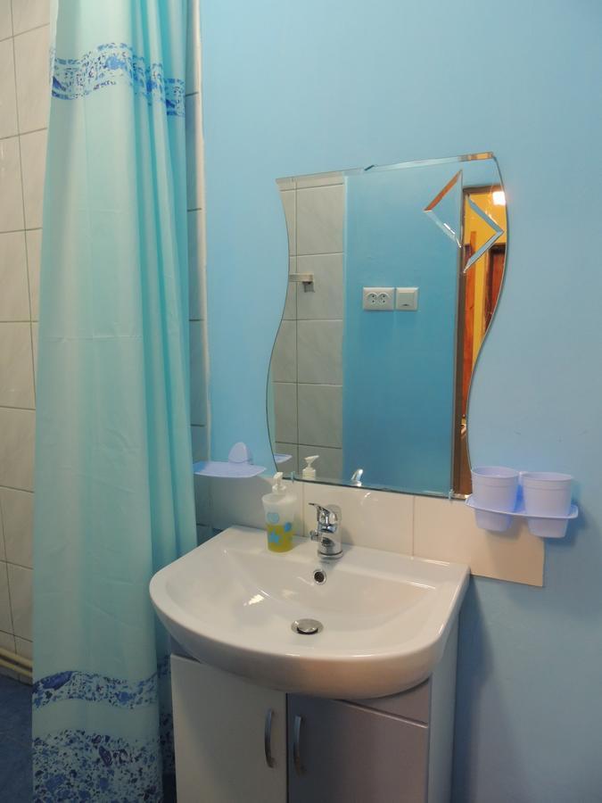 Apartment On Stefanyka 42/5 ベレホヴェ エクステリア 写真
